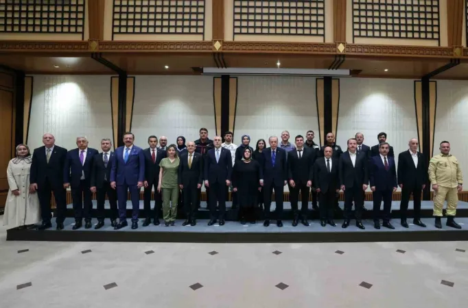 Cumhurbaşkanı Erdoğan işçilerle bir araya geldi –  Ankara Haber