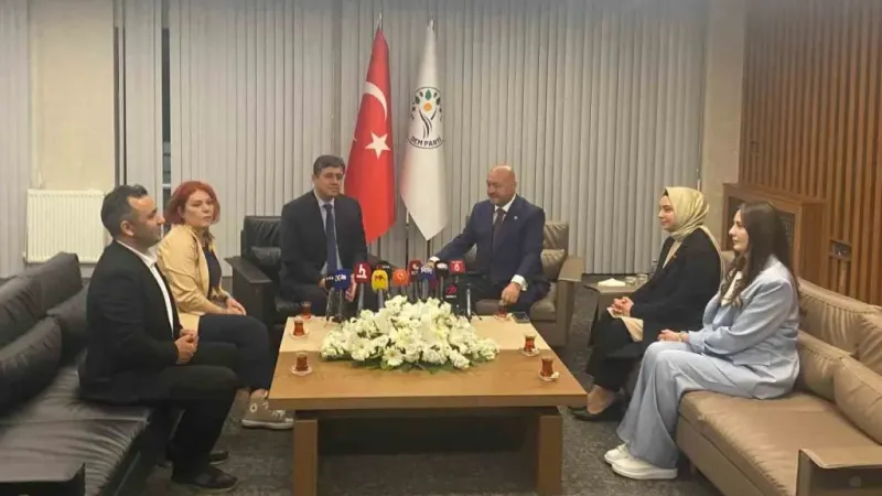 AK Parti’den DEM Parti’ye bayram ziyareti –  Ankara Haber